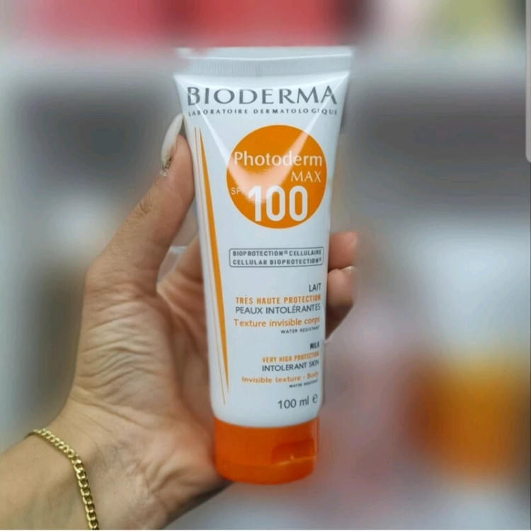 کرم ضدآفتاب بیودرما بی رنگ اصل 100 میل کرم ضد آفتاب بدون رنگ بیودرما اورجینال مدل new kanada061