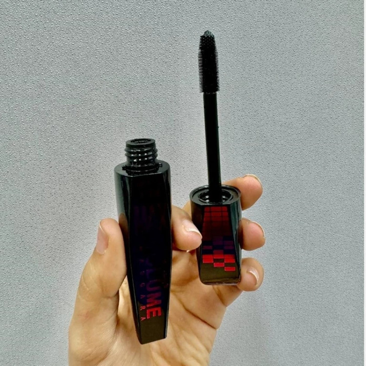 ریمل مکس موزیکال ( ریمل بلند کننده و پر مواد موزیکال ) مدل new kanada051