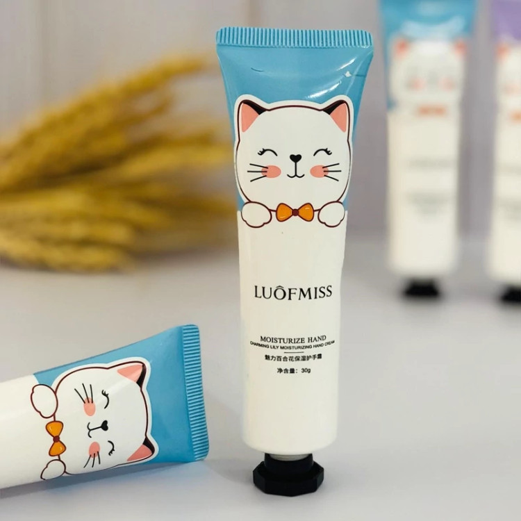 کرم دست مرطوب کننده طرح گربه ای کرم دست مدل new kanada041