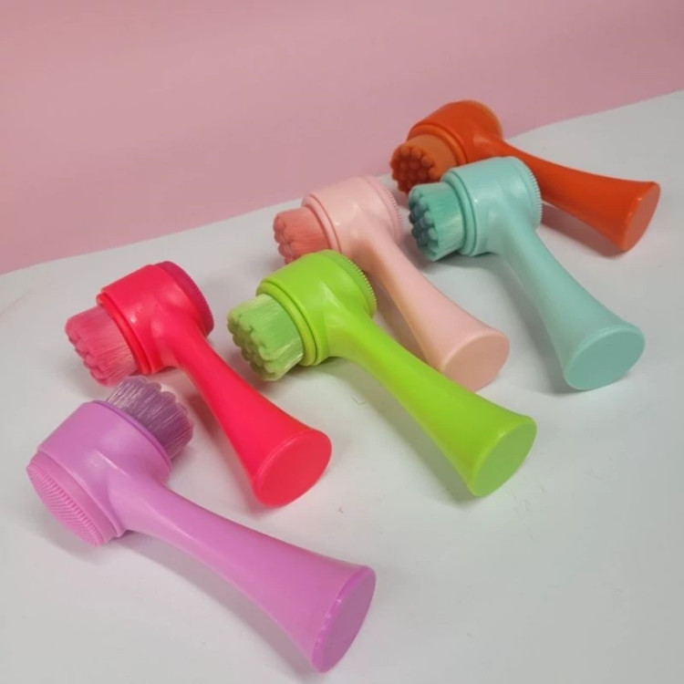 فیس براش چکشی سیلیکونی فیس براش پاستیلی جعبه دار در رنگبندی مختلف با کیفیت مدل new kanada041