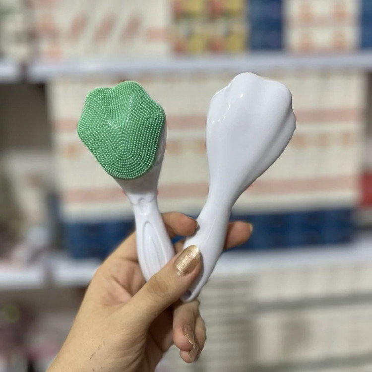 فیس براش پنجه گربه ای مدل new kanada041