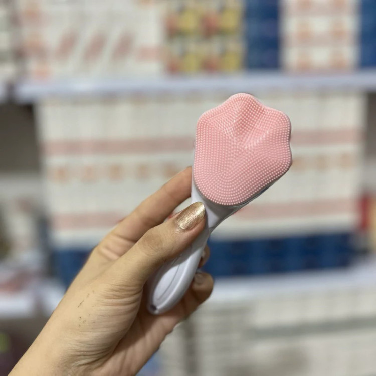 فیس براش پنجه گربه ای مدل new kanada041