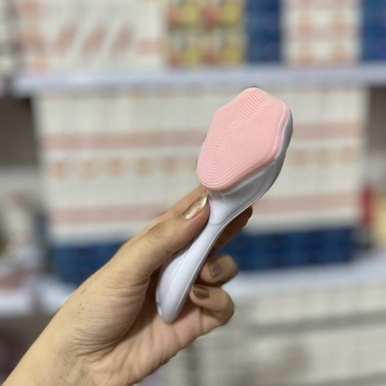فیس براش پنجه گربه ای مدل new kanada041