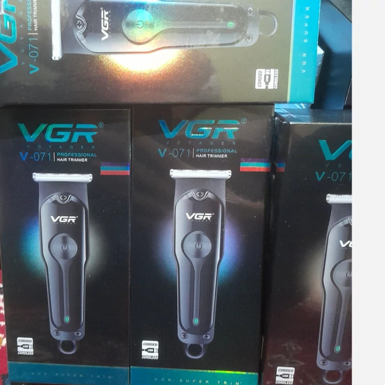 ماشین اصلاح موی سر و صورت وی جی ار مدل V-071 اصل پلمپ شرکتی مدل new kanada021