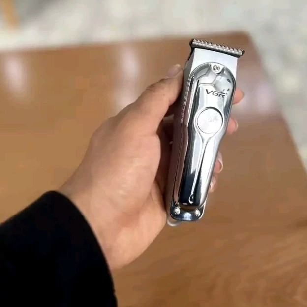 ماشین اصلاح سر و صورت VGR-071 اصلی ریش تراش خط زن و سایه زن وی جی ارvgr071 اصل مدل new kanada021