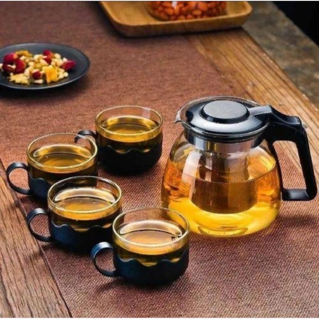 قوری 950 میل و 4 عدد فنجان وارداتی جعبه کادویی   مدل:new kanada01778