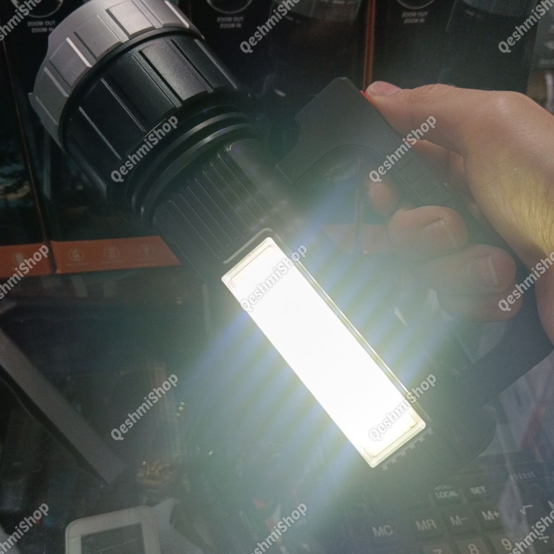 چراغ قوه شارژی چند منظوره Searchlight مدل MM-6677 زوم دار و دارای پنل خورشیدی مدل:new kanada0115332