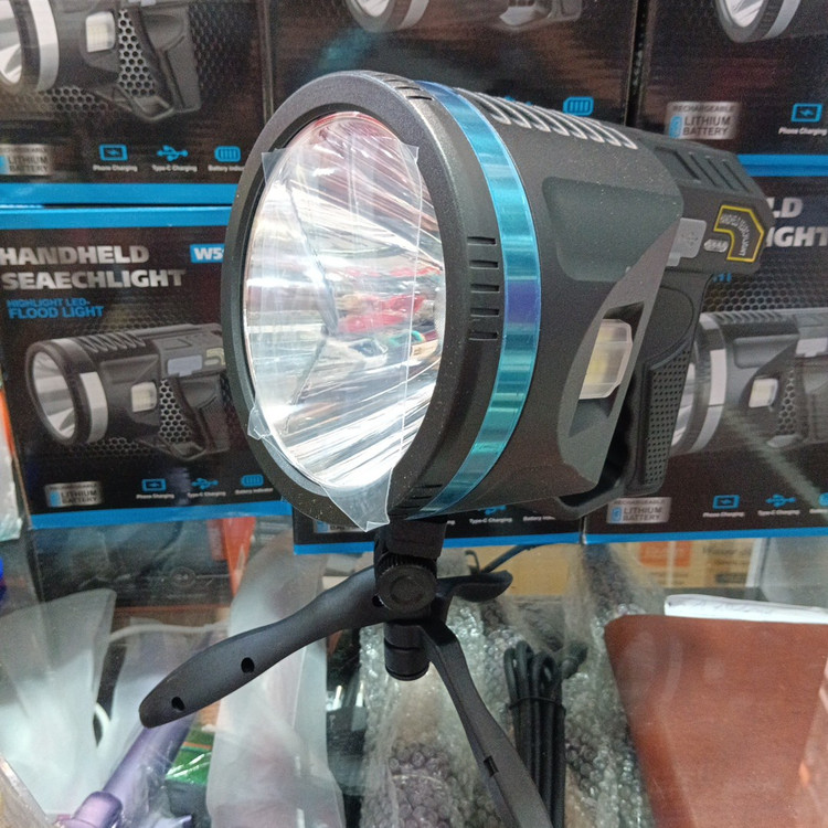 چراغ دستی دوربرد سایز LARGE مدل W5174 مدل:new kanada011511