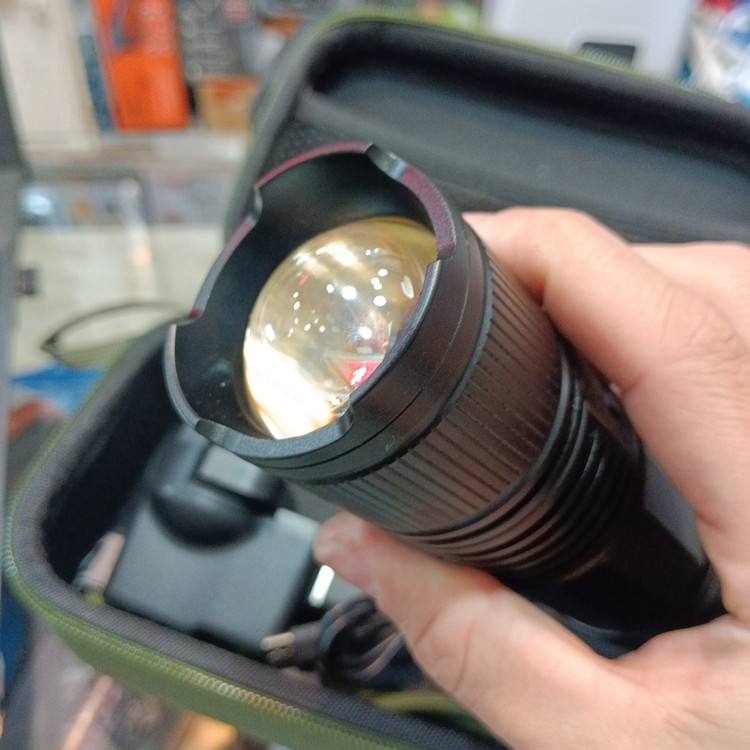چراغ قوه پلیس BCT-BRIGHT مدل BCT-8935 مدل:new kanada011511