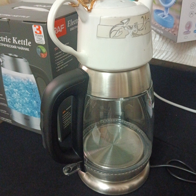 کتری شیشه ای 2 لیتری راف مدل RAF R.7831 مدل:new kanada01419