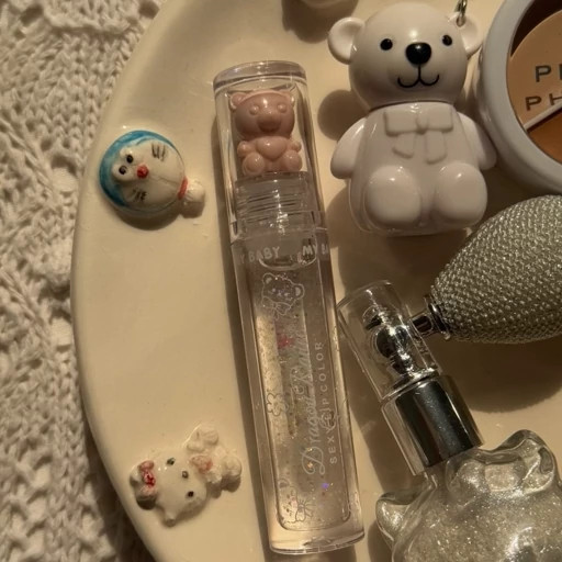 آبرسان لب پاستیل خرس تدی کیوت فانتزی شیشه ای رژ خیس رایحه نعنایی خنک کننده لب تابستانه فانتزی کیوت دخترانه برق لب بالممدل:new kanada01319