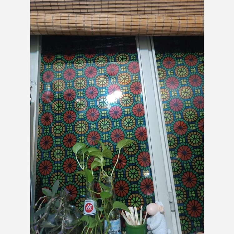 شیشه مات کن رنگی، مات کن شیشه سنتی ، شیشه ماتکن، مشجر کننده شیشه، بر چسب شیشه مات کن رنگی، گره سنتی ایرانی ، استیکر شیشه
