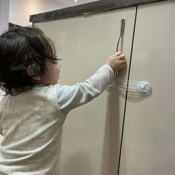 قفل کابینت کودک،قفل کمد کشو کودک،قفل درب کابینت و کمد و کشو کودک ،محافظ درب کمد و کشو کودک قفل جفتی یخچال و فریزر ایمنی