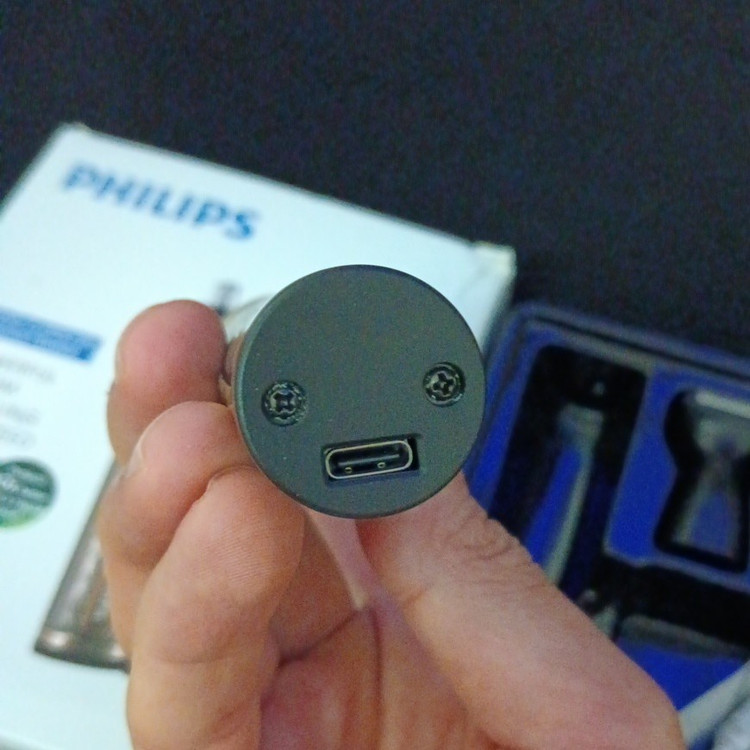 موزن سه کاره گوش و بینی فیلیپس مدل HP-309 موجود در فروشگاه قشمی شاپ