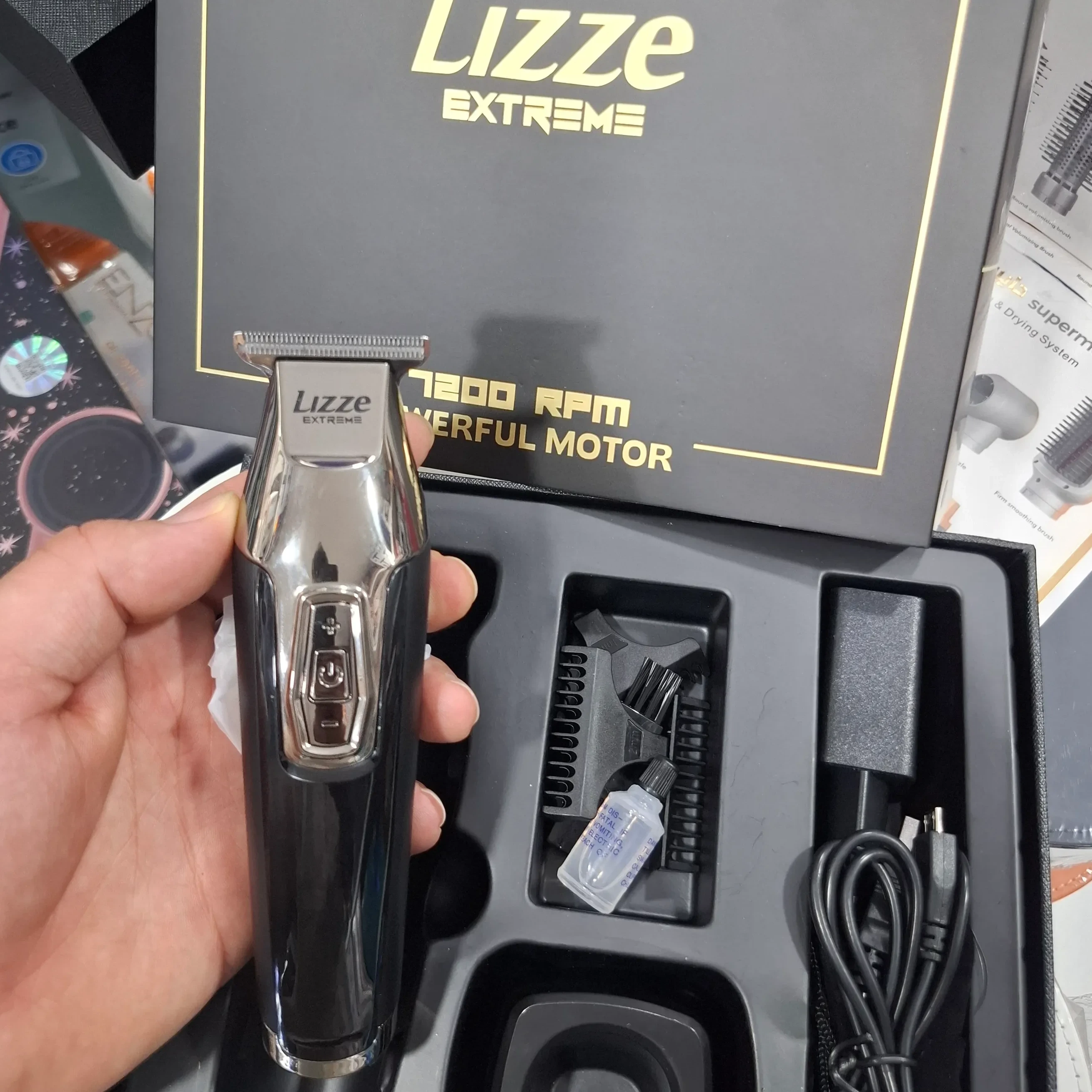 ماشین اصلاح خط زن لیز اکستریم مدل Lizze EXTREME lz-92786